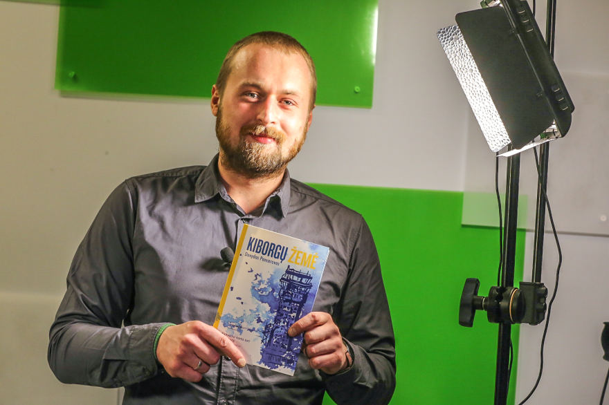 dovydas pancerovas 15min studijoje pristato savo knyga kiborgu zeme